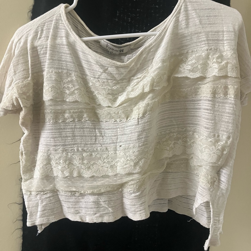 Forever 21 Cream Boxy Crop T-Shirt